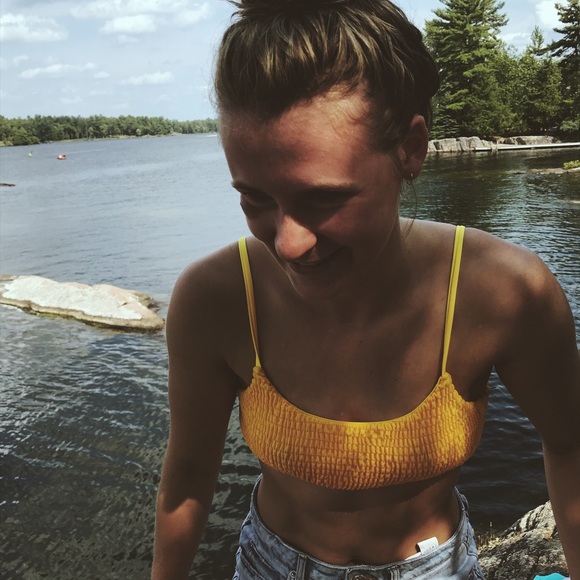 Meet your Posher, Amelia - Picture 1 of 1